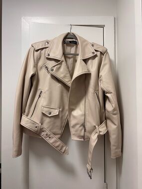 Zara Women's Cream Faux Leather Moto Biker Jacket